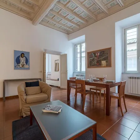 Apartman History And Modernity Meet By Fromhometorome Róma